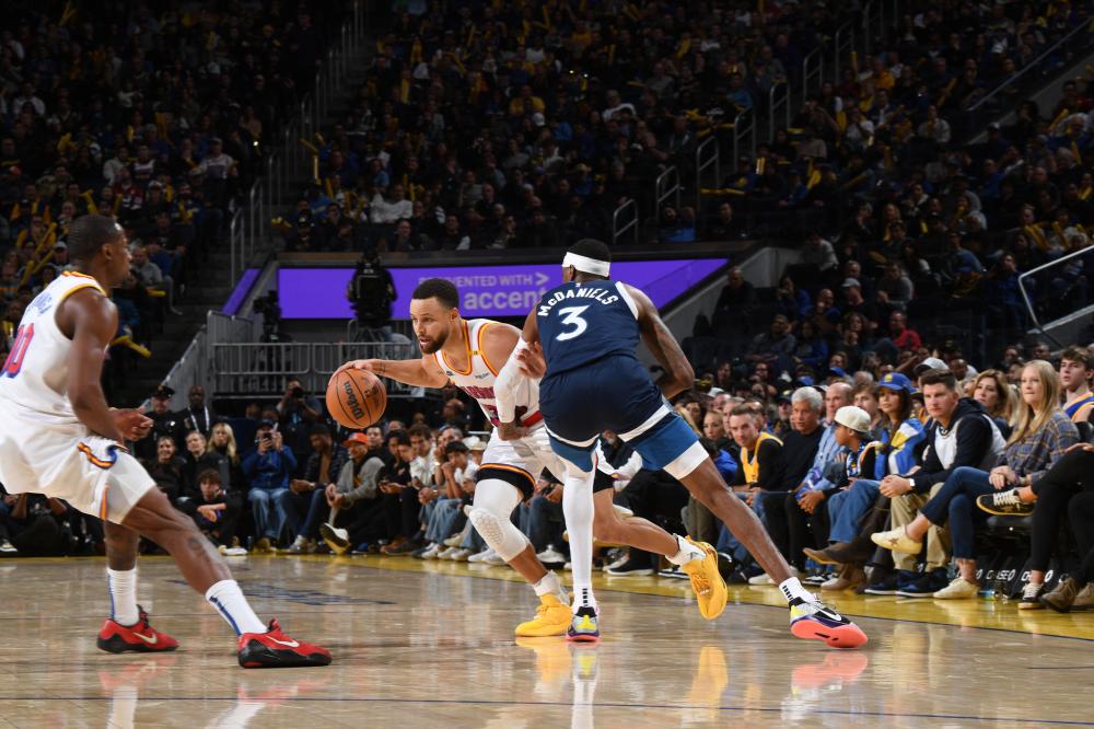 场上崭露头 场上崭露头