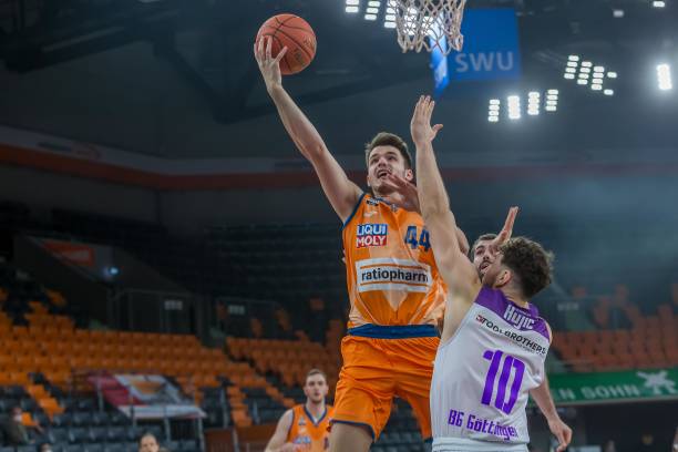 我们可以期 我们可以期